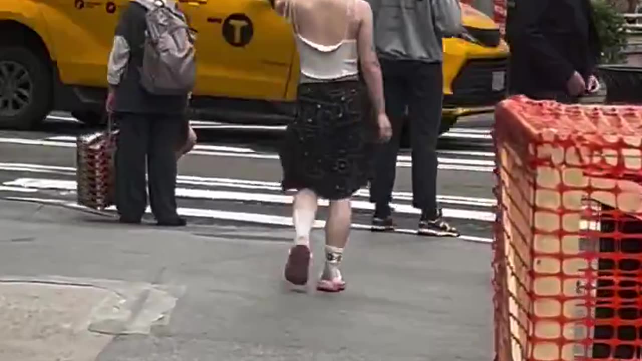 Lets take a walk - OH NO NO NO NO!