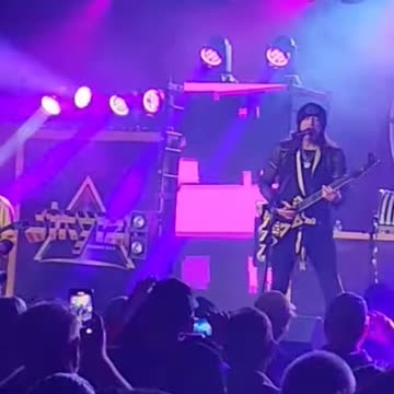 Stryper ( live)