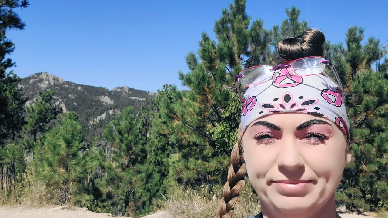 DRIVING THE BEAUTIFULLY TERRIFYING NEEDLES HIGHWAY {SOUTH DAKOTA}