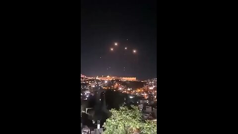 Iranian Missiles Seen Flying Over Temple Mount and Al-Aqsa Mosque