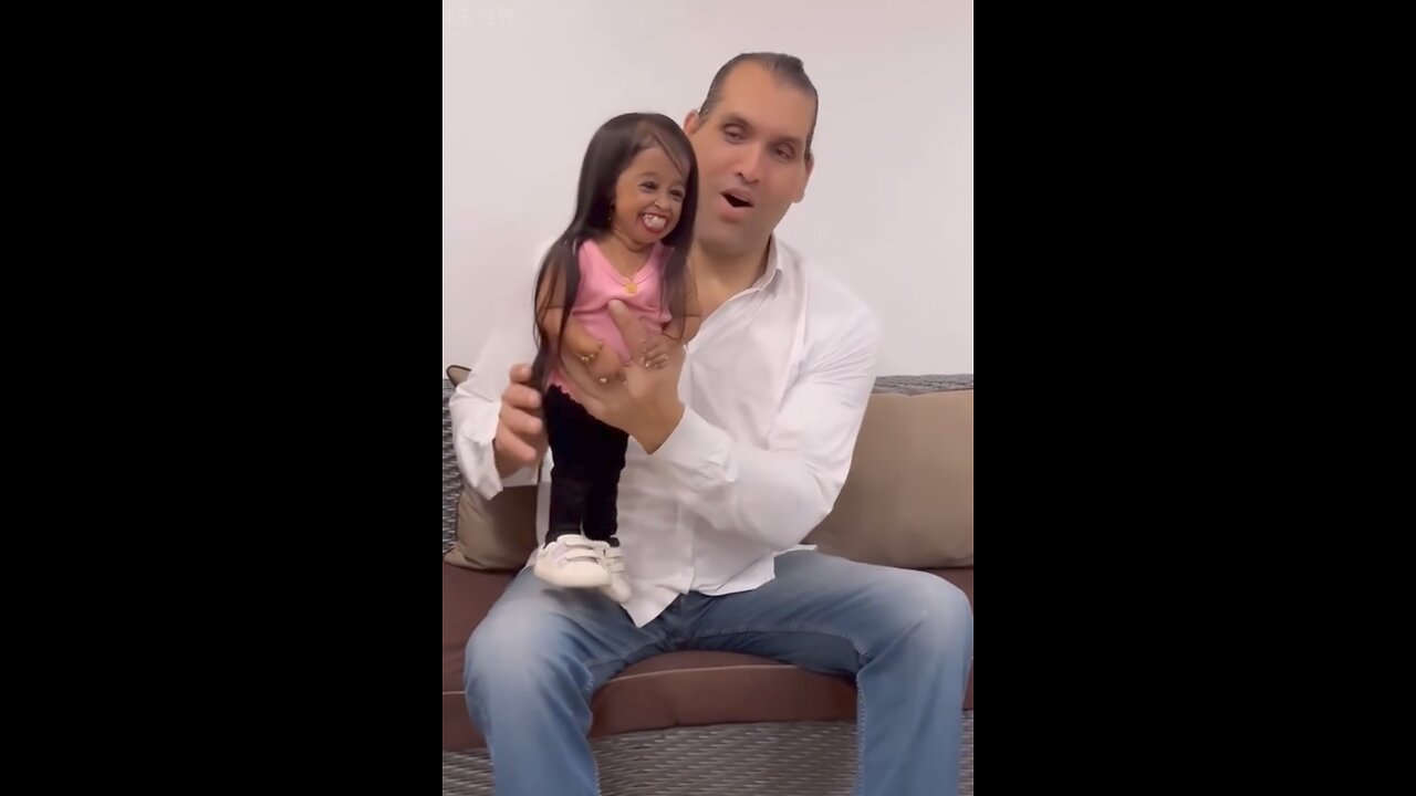 The smallest girl in the whole world