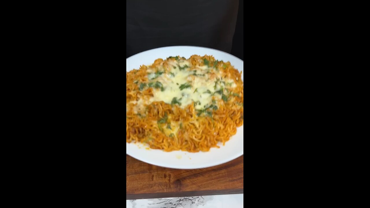 CHEESEI Garlic Maggie