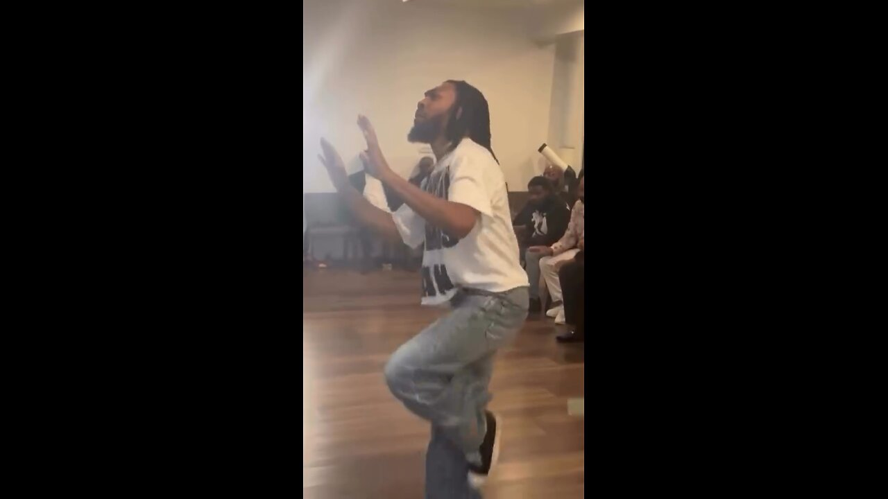 Dance Brandon!!! 🕺🏾 #praisebreak