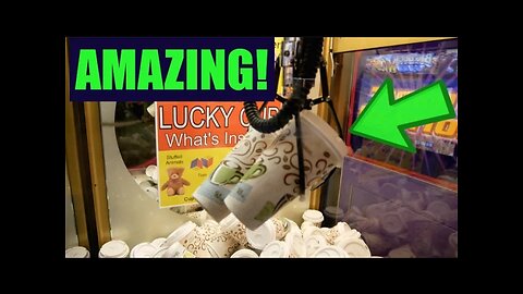 AMAZING DOUBLE GRAB LUCKY CUP CLAW MACHINE WIN!