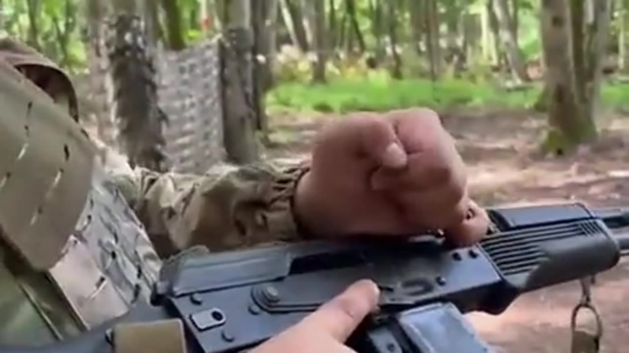 Brand New Russian Conscript Struggling with AK Trainer Rifle
