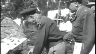 GEN. OF THE ARMY DW... - GEN. OF THE ARMY DWIGHT D. EISENHOWER INSPECTS ITALIAN ALPIN - 111-adc-8808