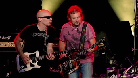Down the Drain - Chickenfoot (live)