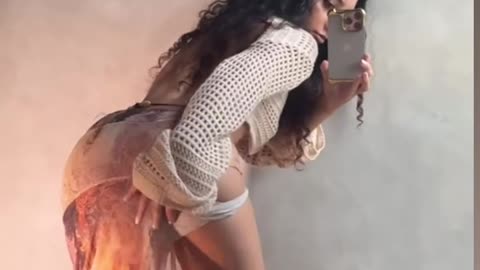 Hot Pretty Girl Without Panties