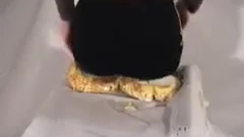 Butt Crush 2 Cakes