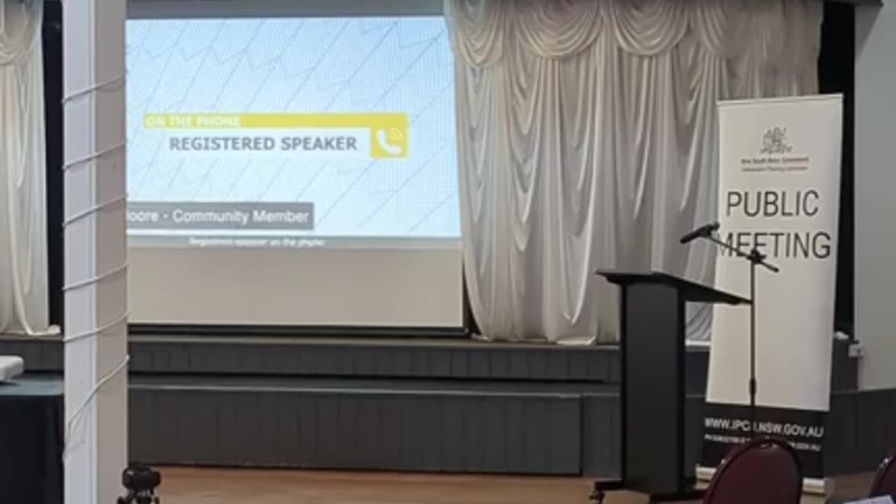 Billboard Battalion live at a public meeting at Hay NSW about the Pottinger Wind Factory - 5/6/2025