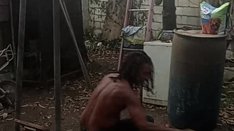 Weston Gregpry working squat, incline chest and legs pull up training. l worry
