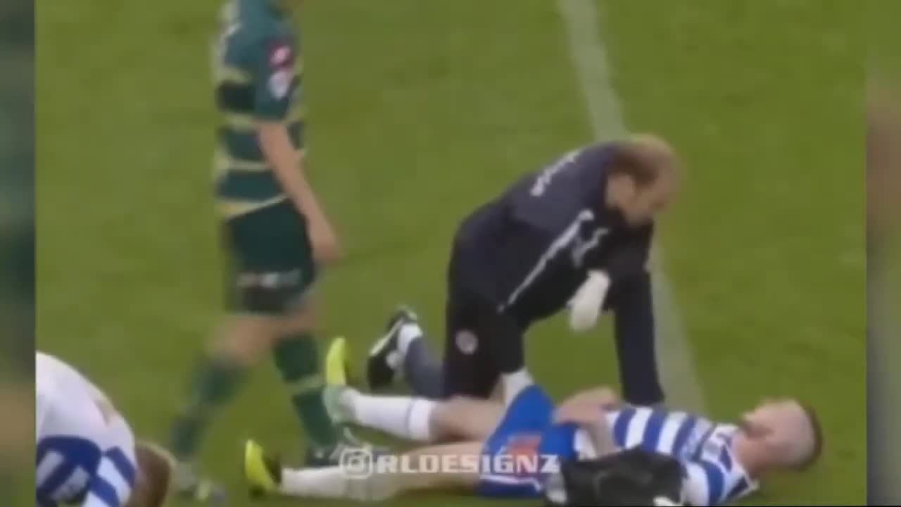 Funny Soccer Football Vines Goals Skills Fails (16)
