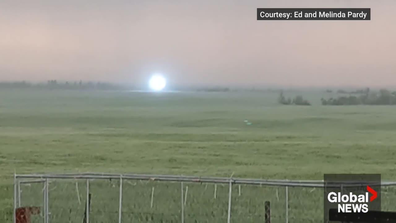 ‘Never seen this before’: Mysterious orb of light filmed in Alberta.