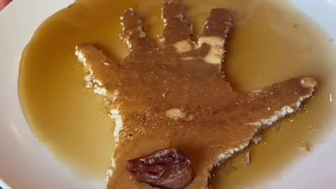 Pancake hand is genius.hd