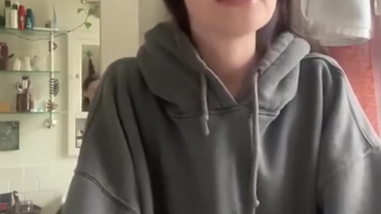 THIS DOZEY BINT WILL SEND YOU LETTERS IN JAIL OF STUFF YOU WILL NEVER ENJOY 🤤 IF YOU WHACK TRUMP❗