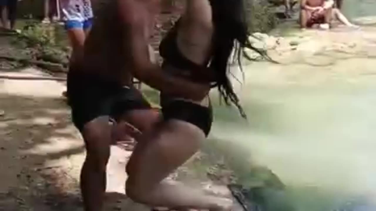 Sexyjump14