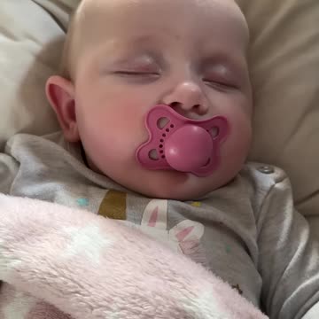 sleepy and adorable nap time 😴💖