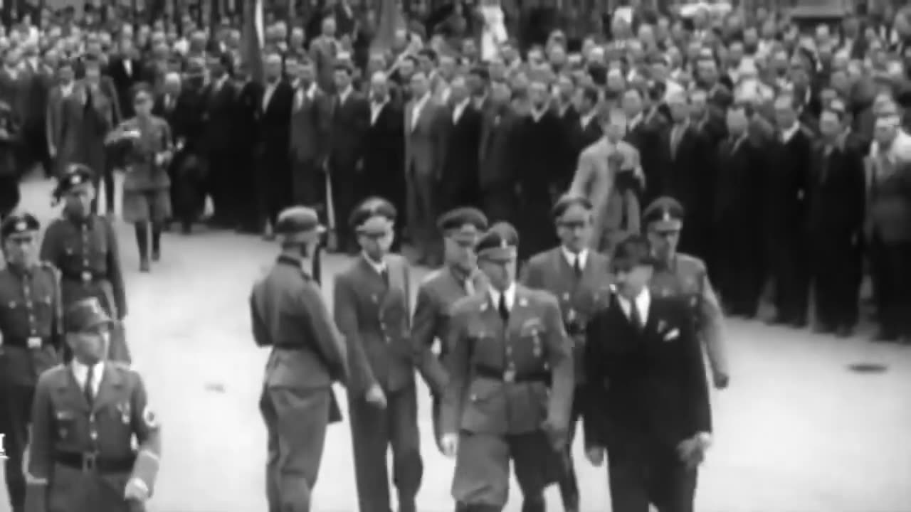 Přehlídka zbraní SS ve Lvově se konala 18.7.1943