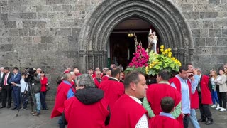 LIVE: Chegada dos Santos Patronos Procissão São Miguel Arcanjo Vila Franca do Campo - 11.05.2025