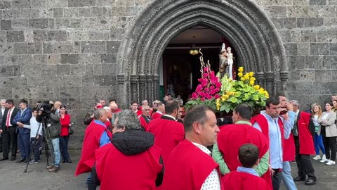LIVE: Chegada dos Santos Patronos Procissão São Miguel Arcanjo Vila Franca do Campo - 11.05.2025