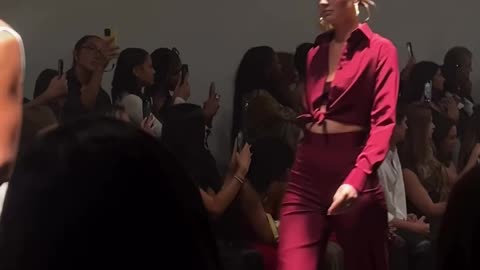 @sergiohudson SS26 Finale. He really knows how to dress a woman (and man!) 