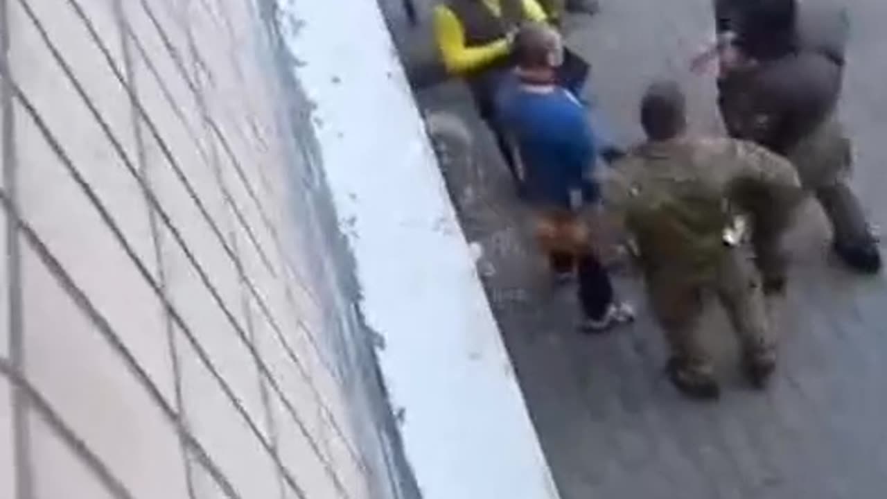 Ukrainian volunteers