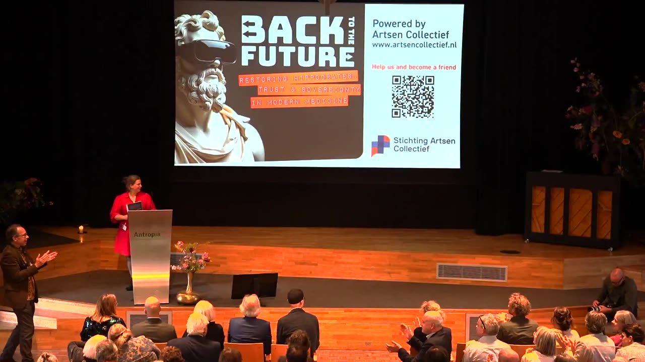 Dr. Jona Walk speech at 'Back To the Future'-Congres