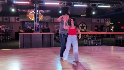 West Coast Swing @ Electric Cowboy with Wes Neese 20260118 193111648