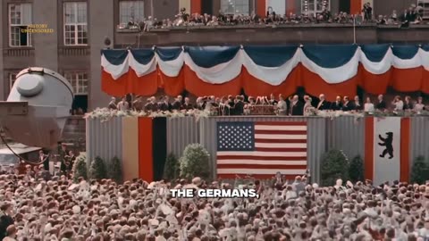 Do you think there's a political revolution underway? — Colonel Douglas Macgregor "Yes, I do" 08/14