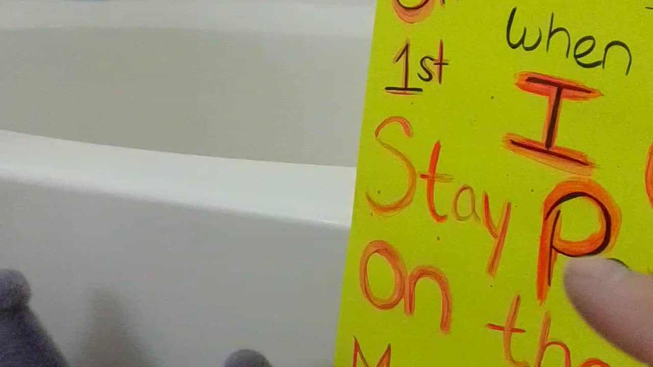 Kitty 😸 S1 E25 I can't work like this