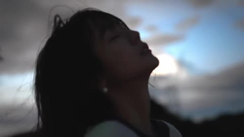 总要去热爱点什么 不能被这无趣的世界吞没