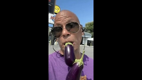 LA RATTA 🐀 #WilliamGude🛴 #FilmThePoliceLA👨‍⚖️ #GudCapital💰 #EggplantWarz🍆 #LoLCoWs🐮 #Crime🫆