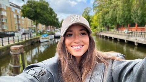 I'M IN AMSTERDAM