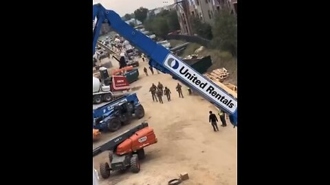 ICE AGENT RAIDS CONSTRUCTION SITE🦺🏚️👨‍🏭🚨👲📸IN TALLAHASSEE FLORIDA🚔👮‍♂️🚧🏗️👷‍♂️💫