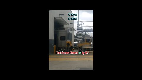 Train leaves the Cleaning Station 🚉