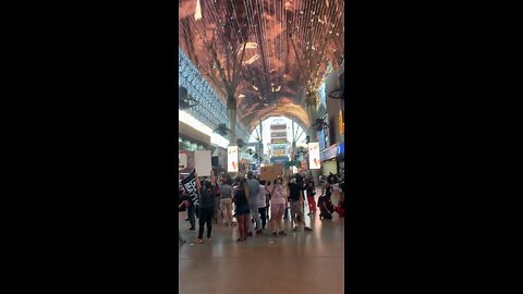Fremont Street 🚨