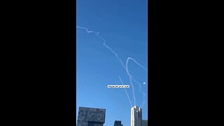 A Palestinian documented the full scenes of the fall of a missiles in Ramat Gan, Tel Aviv district.