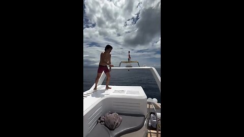 Cameraman had one job and she nailed it #ribblaster #stairslidecombo @cosmic.bbxo