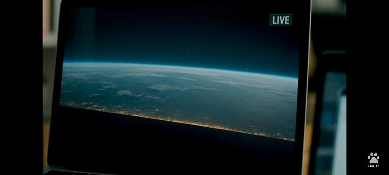 WHEN A SATELLITE STREAM GLITCHES