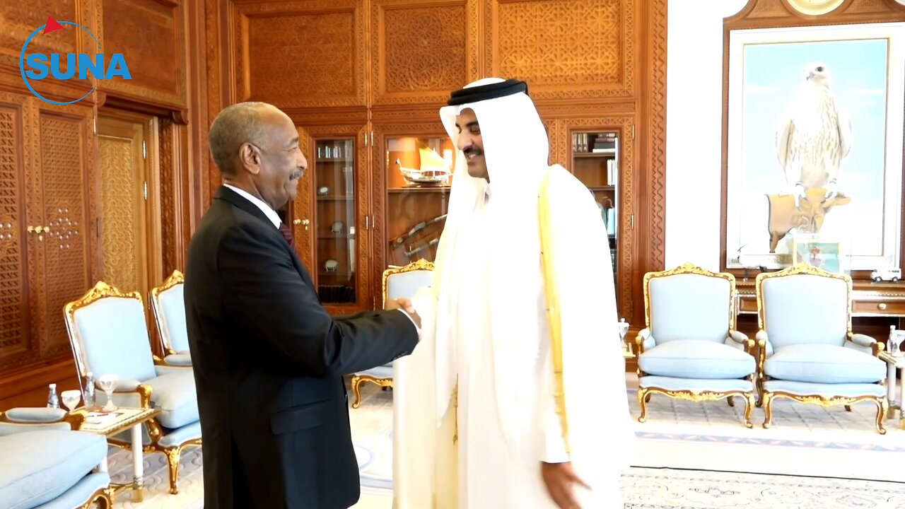 Al-Burhan meets with the Emir of the State of Qatar and holds a bilateral meeting