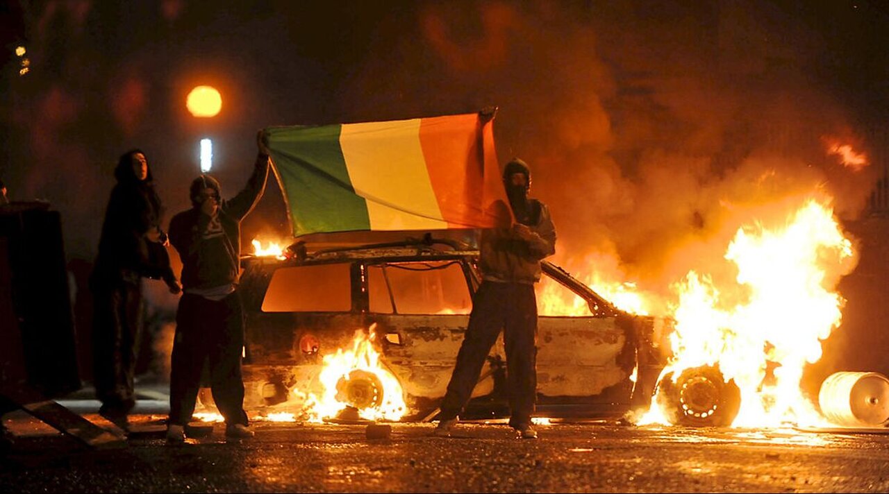 FULL STREAM: National Flags Are 'Hate Symbols'? Current Events Comfy Monday Livestream