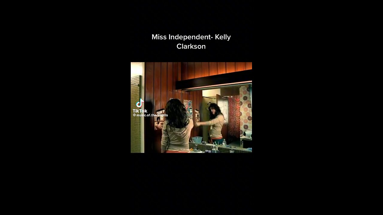 Happy 43th Birthday Kelly Clarkson