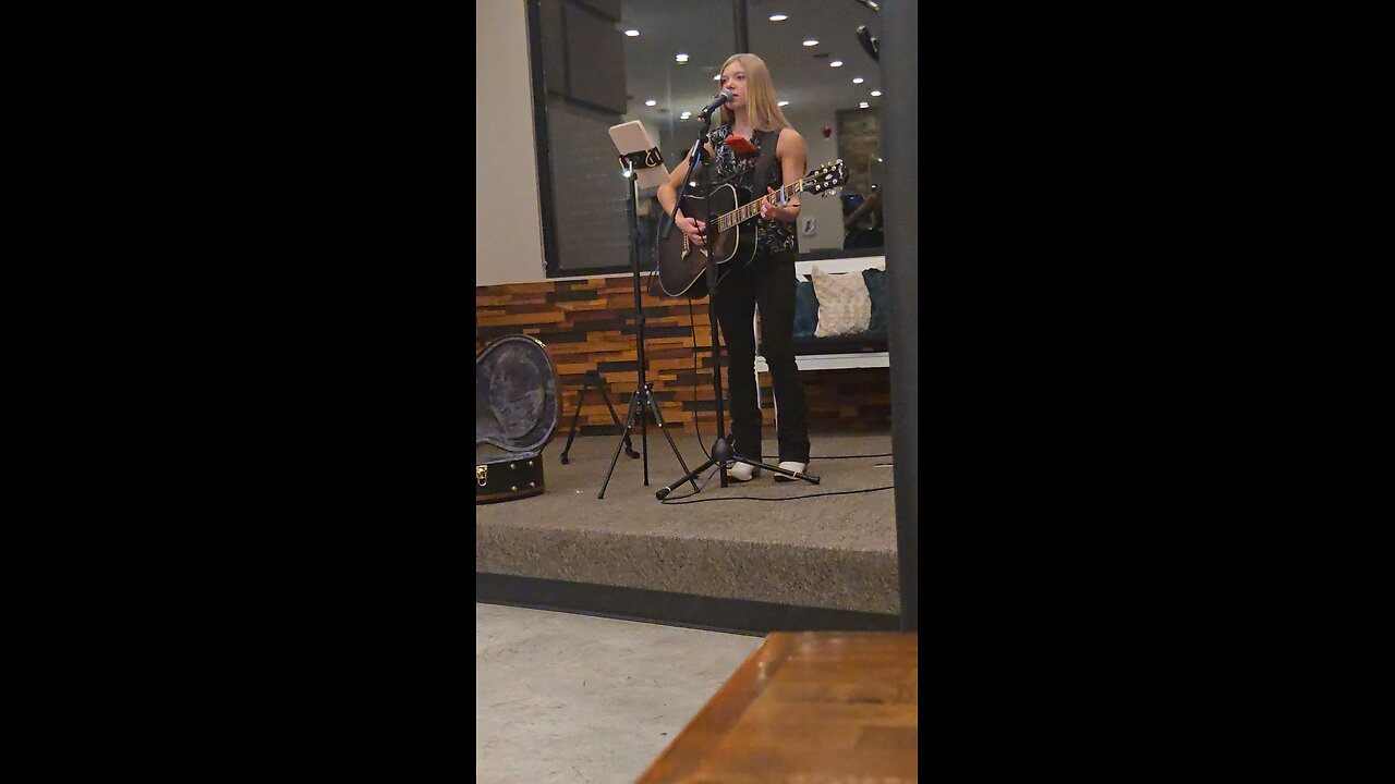 Dakota singing @ warren James Winery