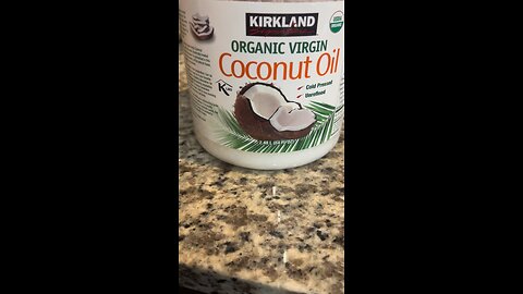 Holistic Skin Tip: Coconut Oil