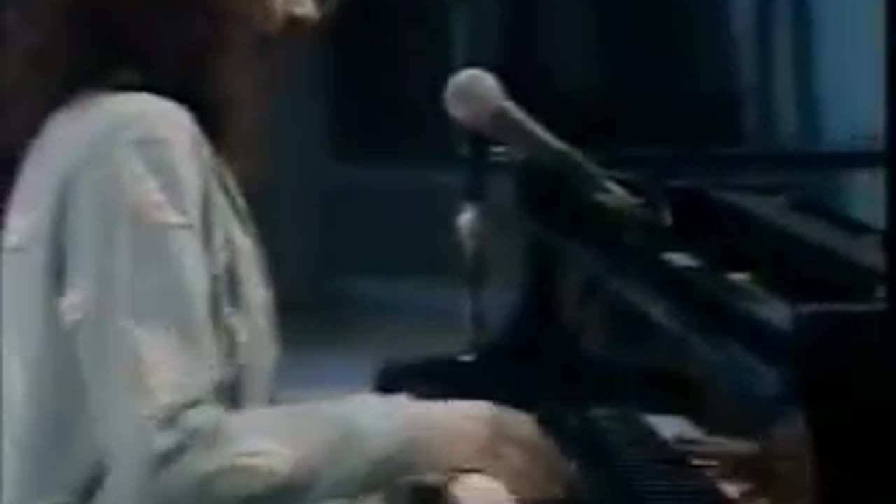 Kate Bush - Symphony in Blue