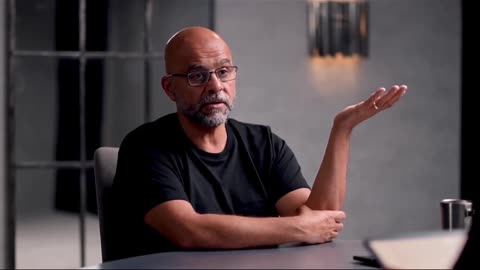 Will Robots Make Money Obsolete? - Mo Gawdat on The Diary Of A CEO #economy #consumerism #future