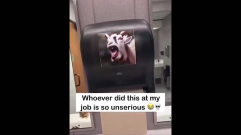 Quick Smile: Whoever did this needs a raise - sounds real too... lol fast clip