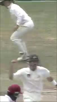 Title: Bowled, Warne 👑