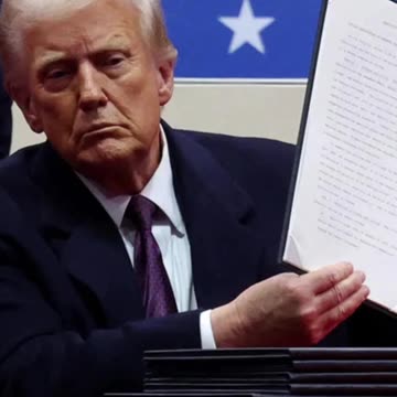 Trump Signs Order Banning Illegal Immigrants from Receiving Social Security Benefits