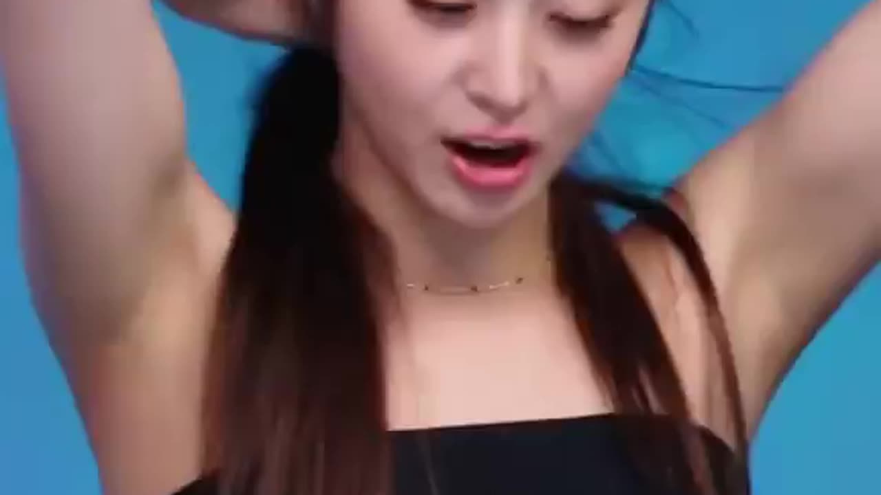 Le sserafim yunjin kpop 2025